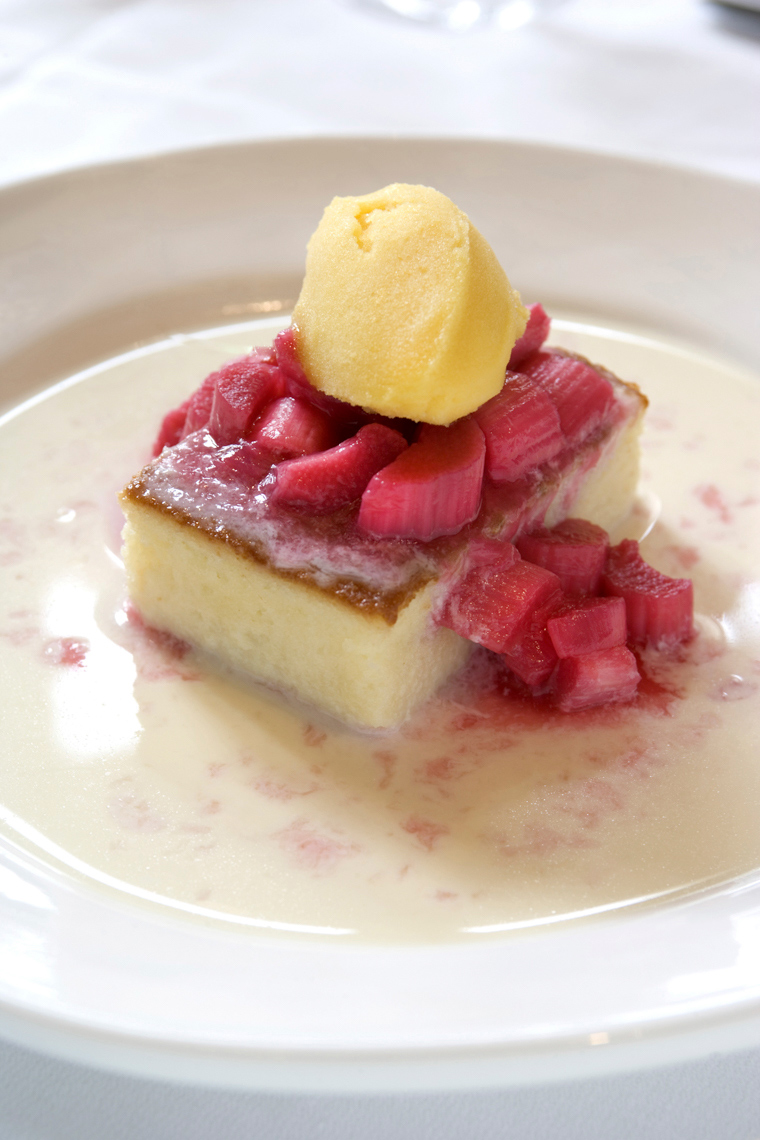 08-Rhubarb-Dessert2
